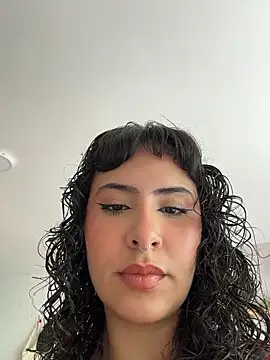 Snapshot of SugarTroubl33 chatting on March 13, 1:51 pm SugarTroubl33 online show from March 13, 1:51 pm