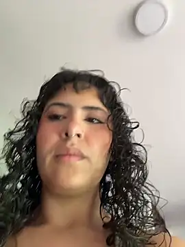 Snapshot of SugarTroubl33 chatting on March 29, 1:22 pm SugarTroubl33 online show from March 29, 1:22 pm