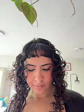 SugarTroubl33 online show from June 17, 1:56 pm
