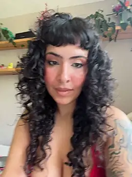 SugarTroubl33 online show from July 11, 2:42 pm