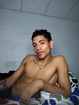 Alex Sweeting online show from November 16, 5:02 am