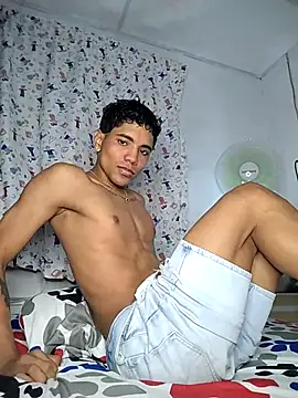 Alex Sweeting online show from December 2, 3:56 am