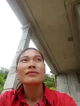 Snapshot of doggy-00 chatting on October 27, 7:34 am doggy-00 online show from October 27, 7:34 am