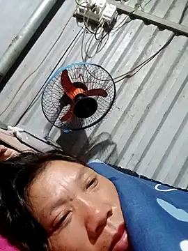 bella-la online show from November 13, 8:08 pm