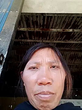 bella-la online show from December 1, 5:34 am