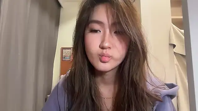 AlishaCheng online show from January 6, 4:54 pm