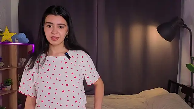 Snapshot of GemmaGlory chatting on October 28, 4:05 am GemmaGlory online show from October 28, 4:05 am