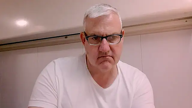 Diegoriv71 online show from May 11, 12:16 am