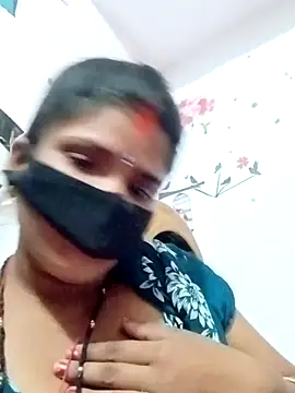 hot couple 000 online show from November 11, 1:44 pm