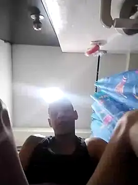 Yordiparra online show from March 29, 3:56 pm