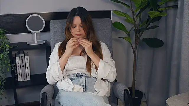 RacquelSookoo online show from October 28, 9:13 am