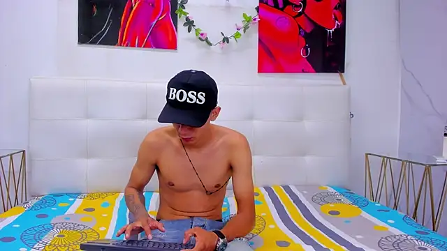 ahsly78alejandro online show from January 8, 1:24 pm