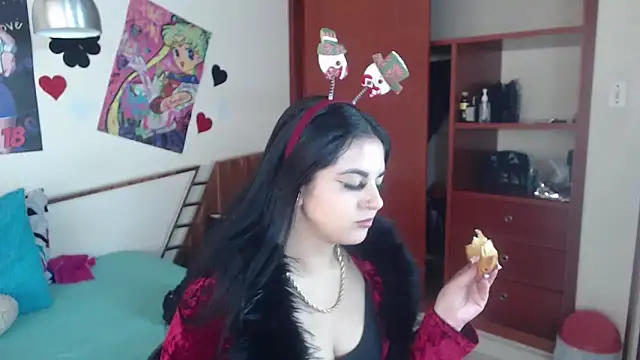 EmmilyConnor online show from December 4, 2:26 pm