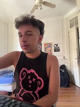 igartuadavidt6 online show from February 7, 7:06 pm