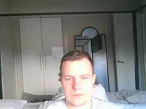 Snapshot of scotsman202513 chatting on October 28, 9:02 am scotsman202513 online show from October 28, 9:02 am