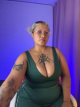 pinkbaddie777 online show from January 10, 4:58 am