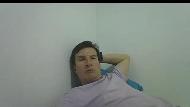 carliesexyman online show from November 6, 2:56 am