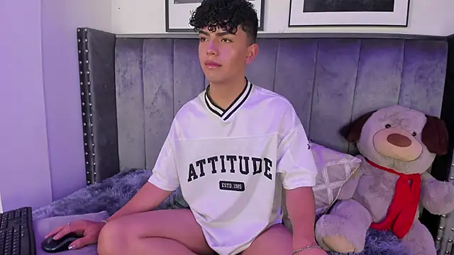 Niick Twiink online show from November 17, 7:30 pm