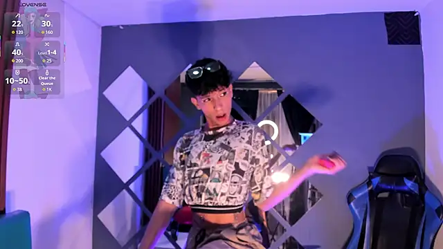 Max Steell online show from February 5, 3:33 am