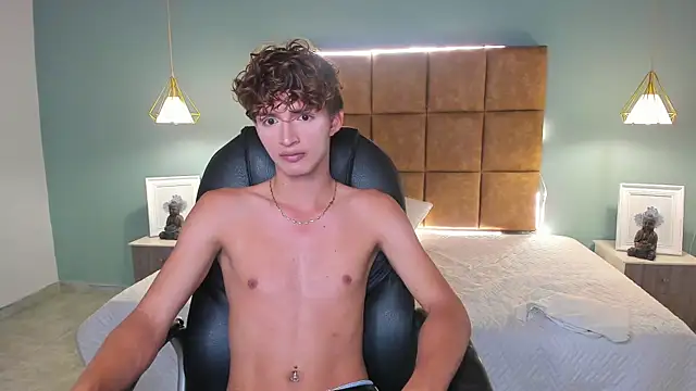 Snapshot of NicolasFerrer18 chatting on November 11, 7:36 pm NicolasFerrer18 online show from November 11, 7:36 pm