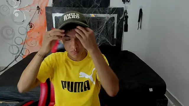 Snapshot of Maximiliano_Khalil chatting on November 1, 7:49 pm Maximiliano Khalil online show from November 1, 7:49 pm