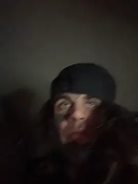 Snapshot of Dyskizly chatting on November 13, 2:27 pm Dyskizly online show from November 13, 2:27 pm