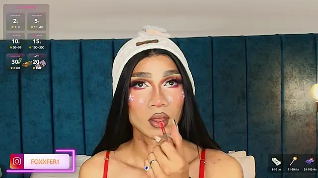 Snapshot of FernandaFox_ chatting on December 15, 3:33 am FernandaFox online show from December 15, 3:33 am