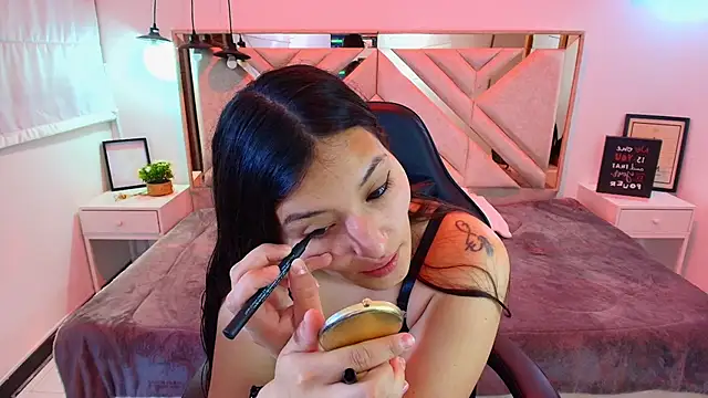 emmaa garciia online show from June 13, 3:48 am
