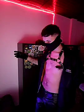 Aron Jones  online show from November 1, 2:02 am