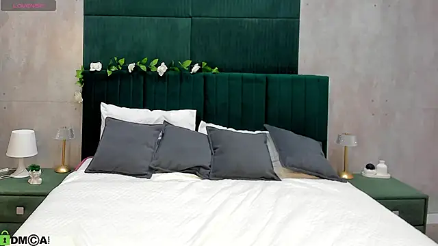 Snapshot of Melanie_Ryer chatting on November 21, 1:15 am Melanie Ryer online show from November 21, 1:15 am