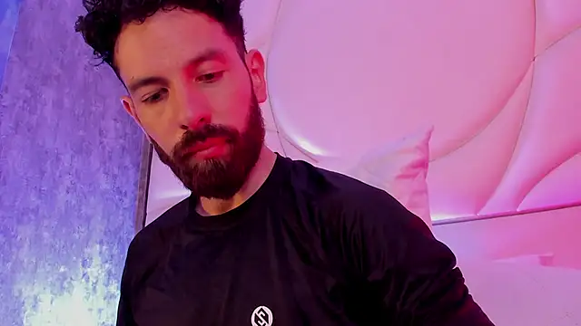 Snapshot of jackfoden01 chatting on December 2, 11:37 am jackfoden01 online show from December 2, 11:37 am