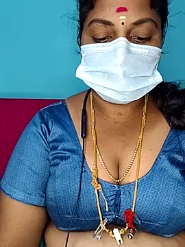 deepikasree143 online show from November 3, 7:37 pm