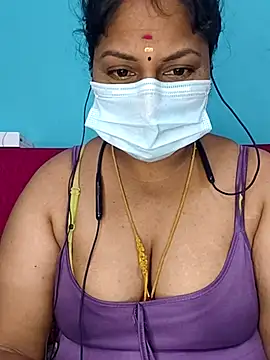 deepikasree143 online show from December 1, 7:08 pm