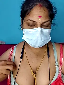 deepikasree143 online show from December 3, 7:34 pm