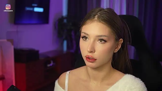 Cleose online show from March 20, 7:02 am