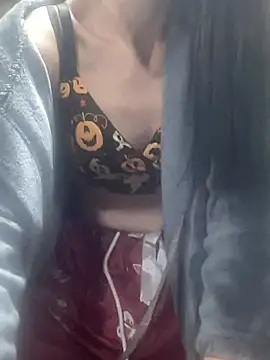 Snapshot of NaughtyNewGirl chatting on October 30, 7:43 am NaughtyNewGirl online show from October 30, 7:43 am