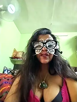 Snapshot of LOVE__RANI chatting on November 26, 7:53 am LOVE RANI online show from November 26, 7:53 am