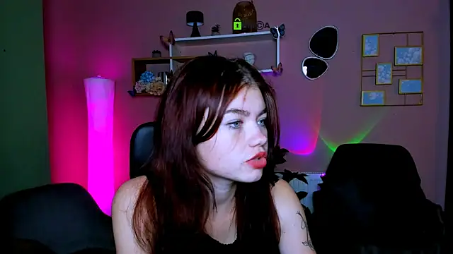 isabel wave online show from November 23, 10:15 am