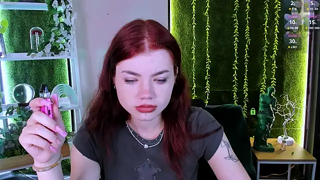 isabel wave online show from July 25, 7:11 pm