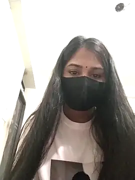 Green LaDY66 online show from December 14, 3:17 pm