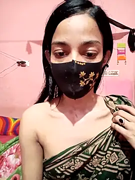 Green LaDY66 online show from May 12, 1:41 pm