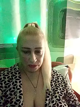 Esenia505 online show from December 21, 3:57 am