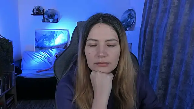 AleksaLaurent online show from December 21, 8:32 am