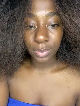 Snapshot of milarain chatting on February 18, 11:33 pm milarain online show from February 18, 11:33 pm