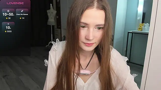 Hana Flo  online show from February 5, 2:11 pm