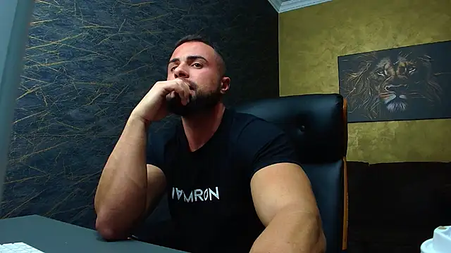 Snapshot of HayesWood chatting on November 6, 5:52 am HayesWood online show from November 6, 5:52 am