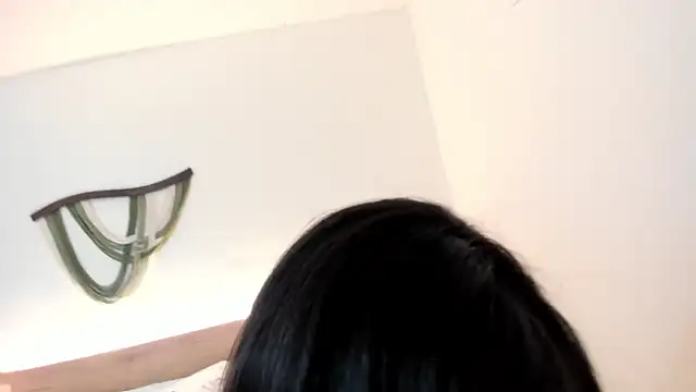 Snapshot of Julietta01 chatting on November 12, 7:46 pm Julietta01 online show from November 12, 7:46 pm