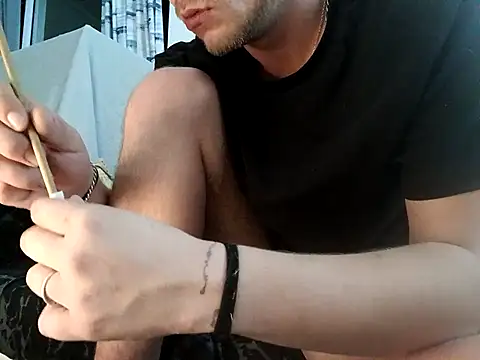 Snapshot of THOMMONSTER5299 chatting on November 20, 10:20 pm THOMMONSTER5299 online show from November 20, 10:20 pm