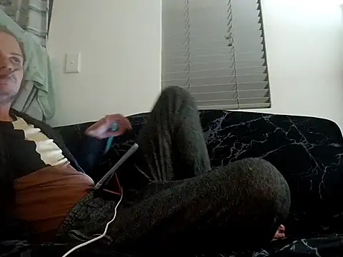 Snapshot of THOMMONSTER5299 chatting on November 26, 12:55 am THOMMONSTER5299 online show from November 26, 12:55 am