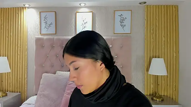 KamyGlam online show from July 11, 8:00 pm